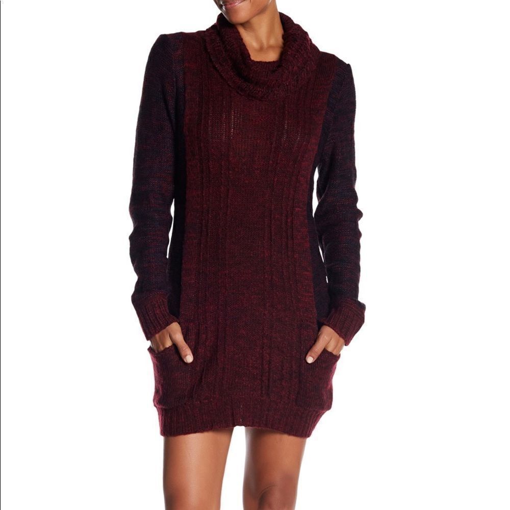 Papillon Red Dress Cowl Turtleneck Sweater Dress Size XL New Without Tag